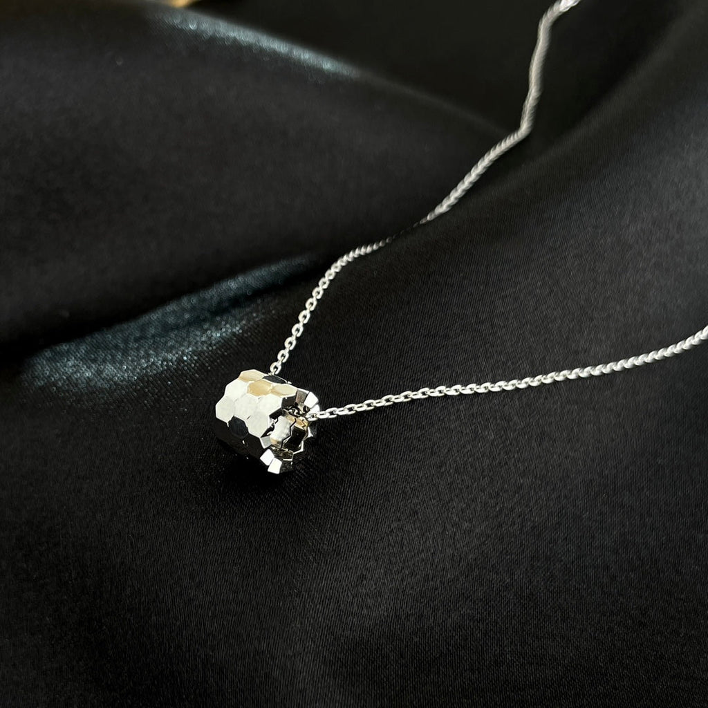 CHAUMET BEE MINI NECKLACE