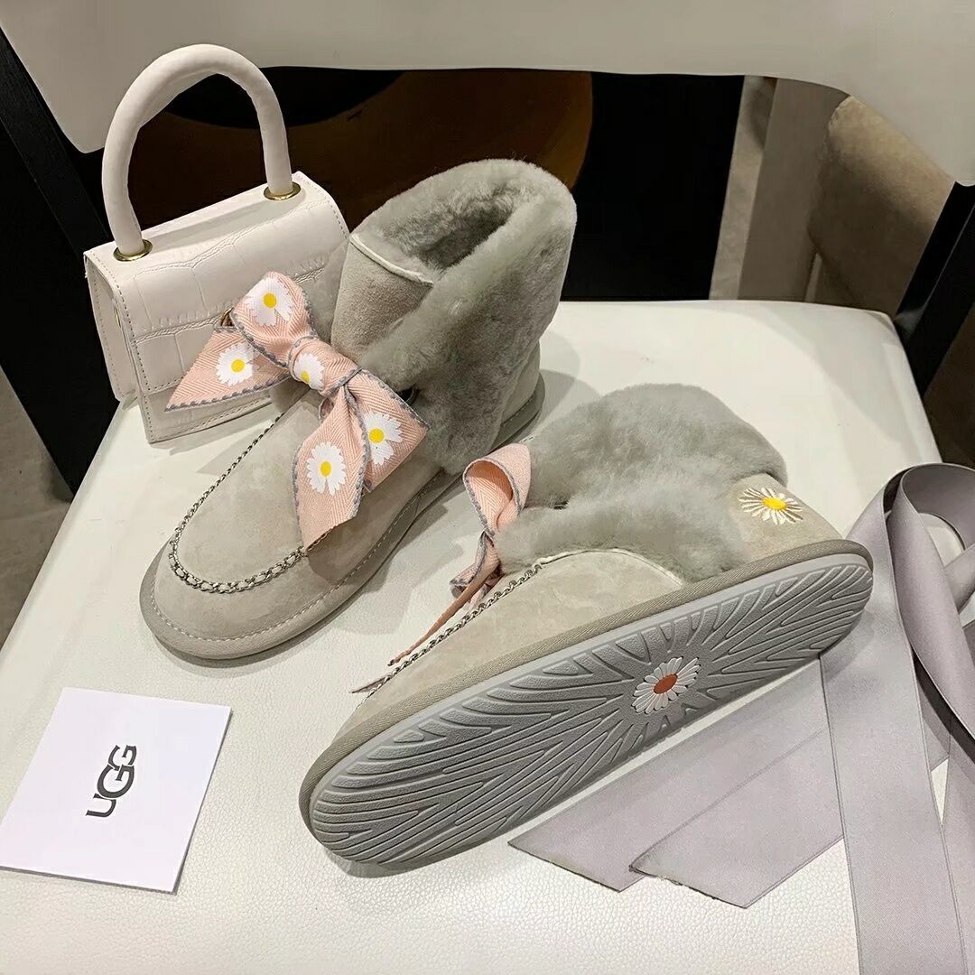 Daisy Chain Ribbon Snow Boot — Grey | New Arrival | In Stock