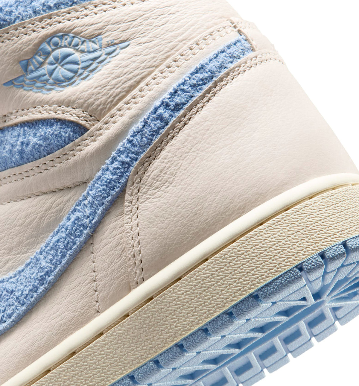 Air Jordan 1 Retro High OG Psychic Blue Women's Shoes - Pale Ivory x Psychic Blue x Coconut Milk