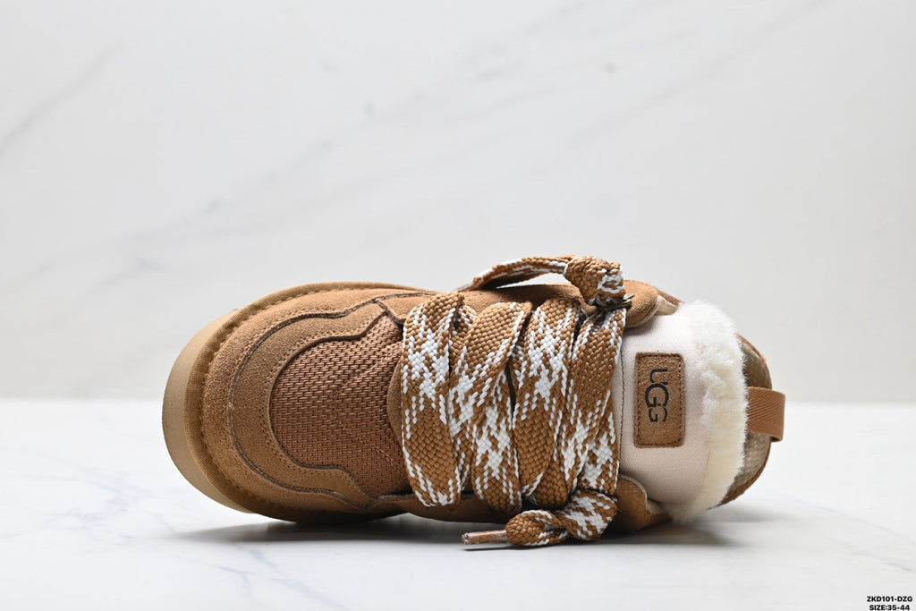 UGG LOWMEL Mid-Top Snow Boots