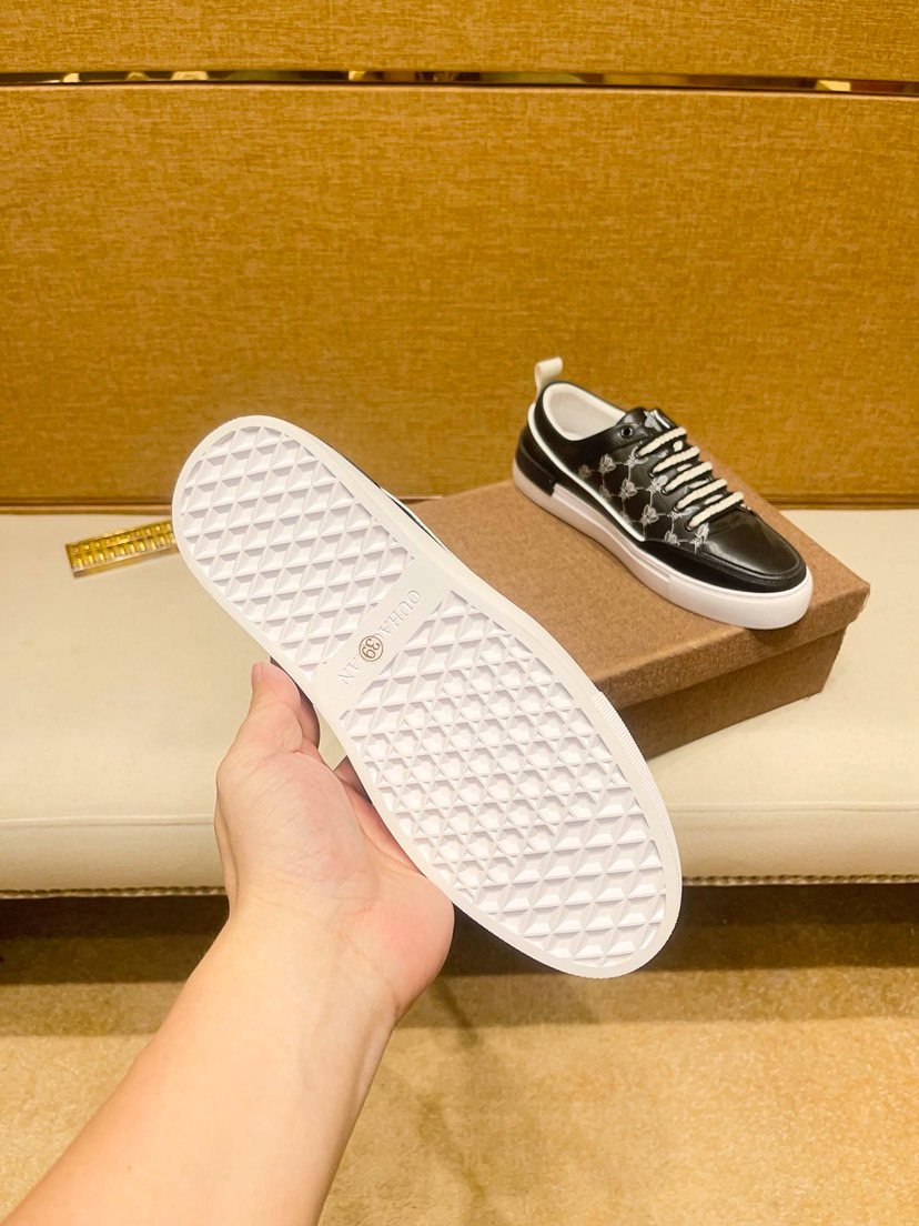 Black and Gray Patterned Low-Top Sneakers