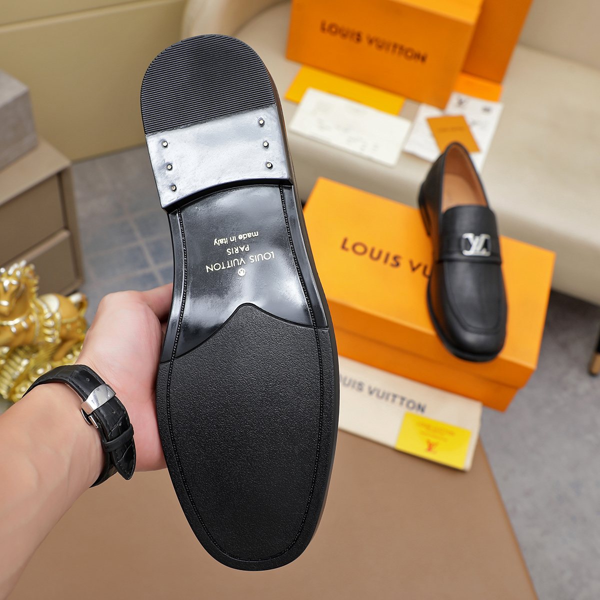 Louis Vuitton Men's Black Textured Hardware Loafers