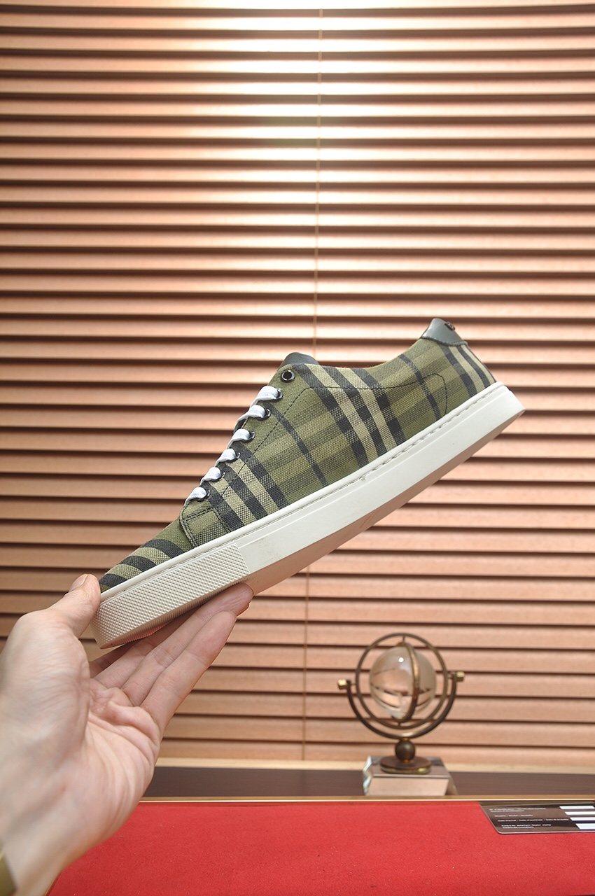 Burberry Olive Plaid Low-Top Sneakers