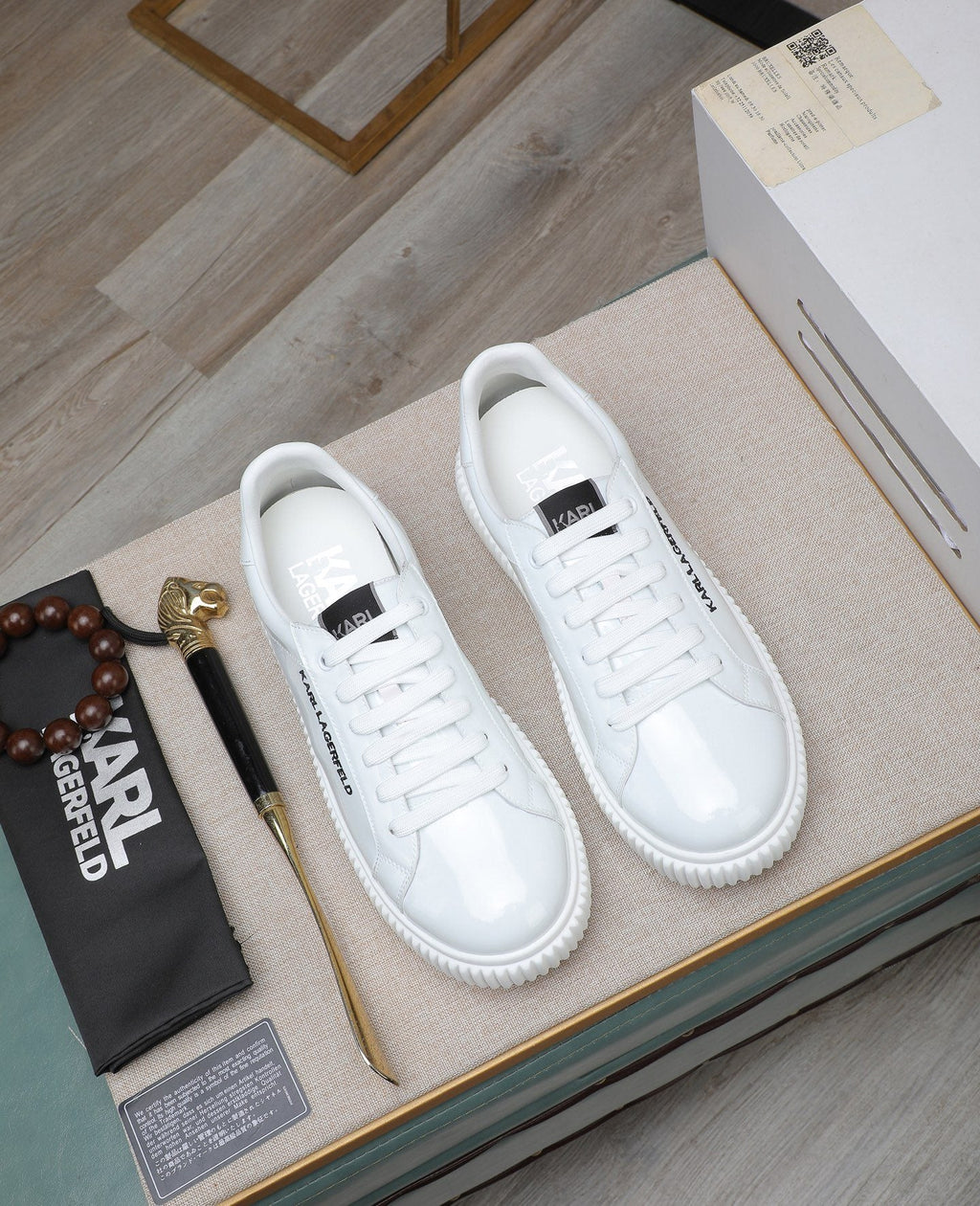 Karl Lagerfeld Low-Top Logo Sneakers