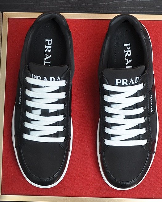 Prada Contrast Lace Low-Top Sneakers