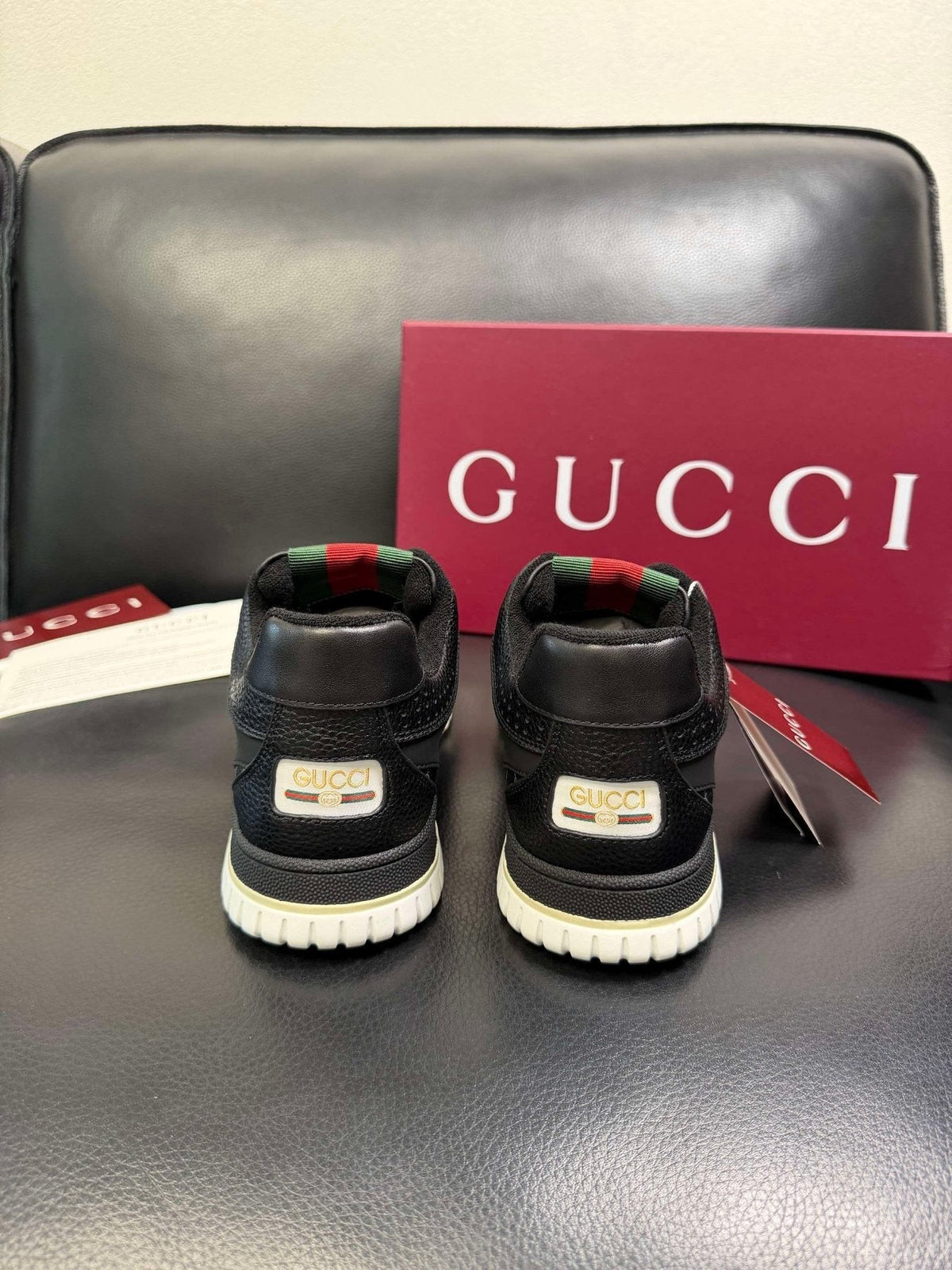 Gucci Patterned Low-Top Sneakers - Lace-Up Closure